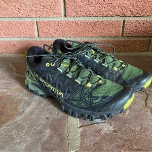 La Sportiva tennis shoes